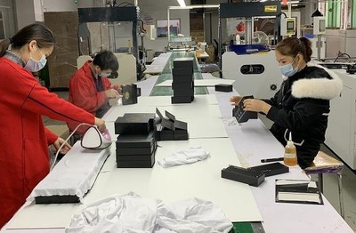 復(fù)工首日，布吉這家企業(yè)筑牢防疫生產(chǎn)雙防線穩(wěn)保印刷品供應(yīng)